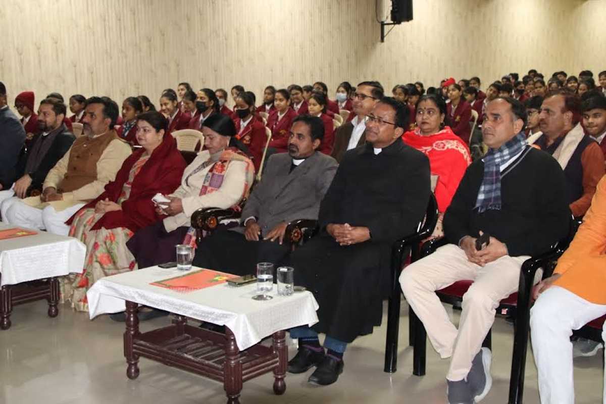 परीक्षा पे चर्चा कार्यक्रम का भाजपा ने चैदह स्कूलों में कार्यक्रम किया आयोजित परीक्षा पे चर्चा कार्यक्रम का भाजपा ने चैदह स्कूलों में कार्यक्रम किया आयोजित